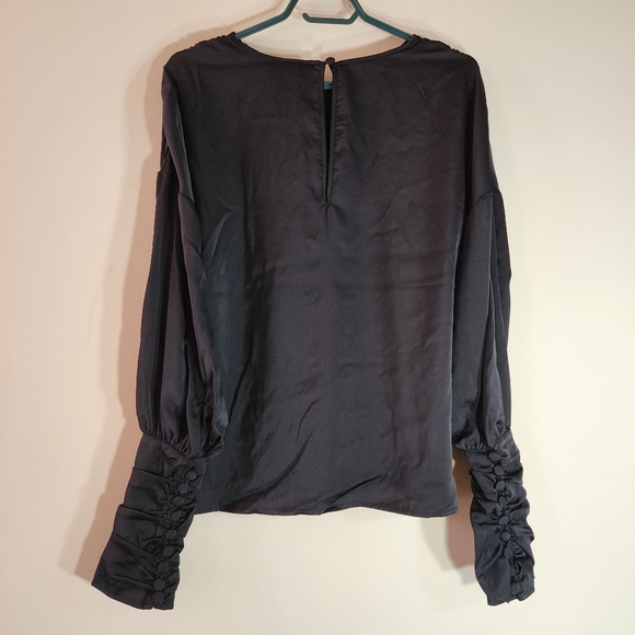 Satin black blouse long sleeves buttoned cuffs - Picture 6 of 9